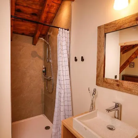 Domaine Agricole Cotzé / Casa rural Enveitg Extérieur photo