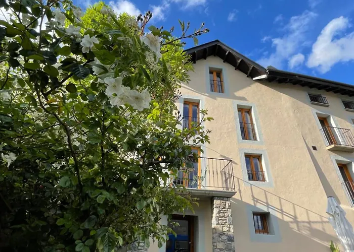 Domaine Agricole Cotzé / Casa rural